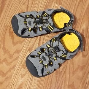 Khombu sandals kids 13